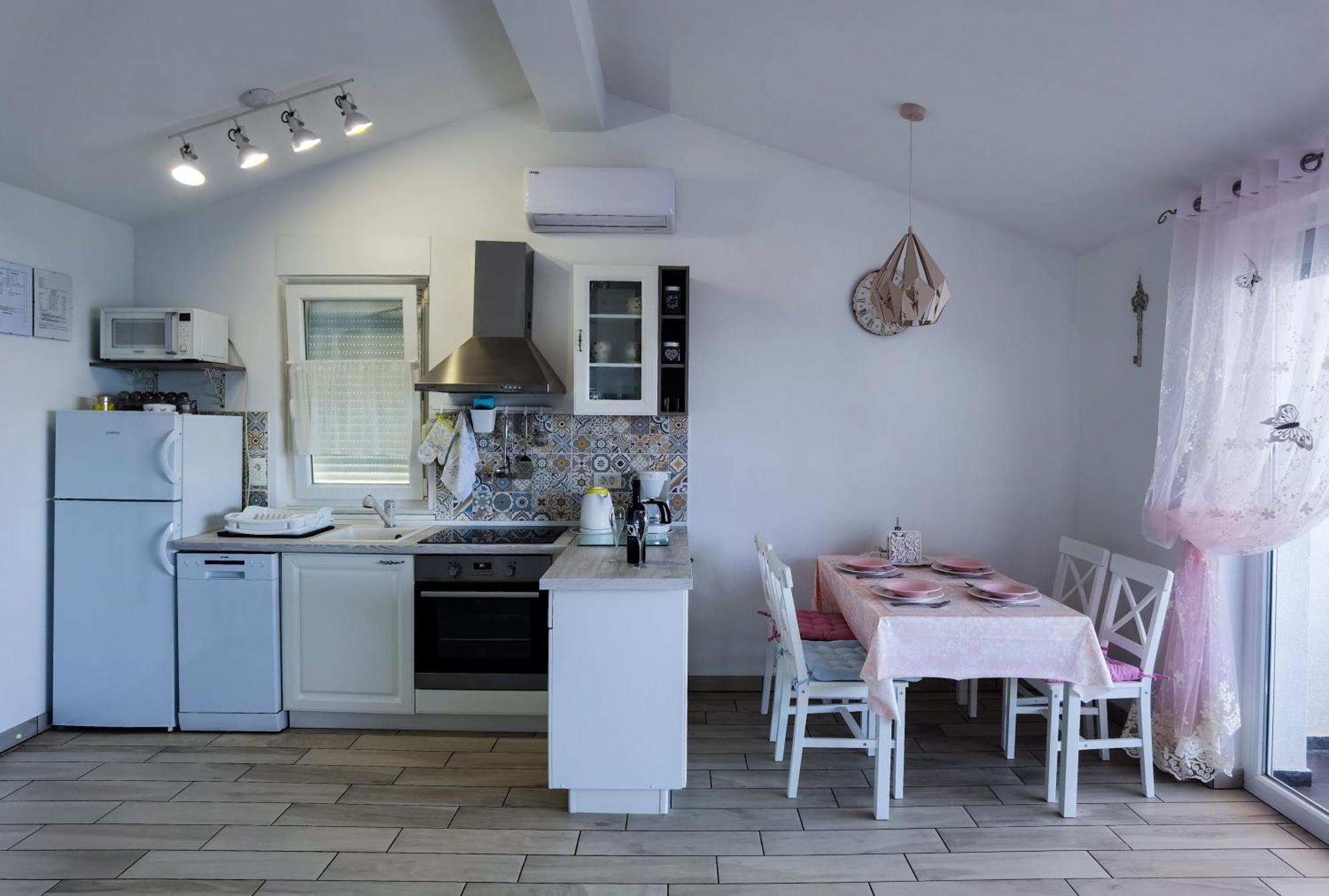 Apartment Lana Crikvenica Bagian luar foto