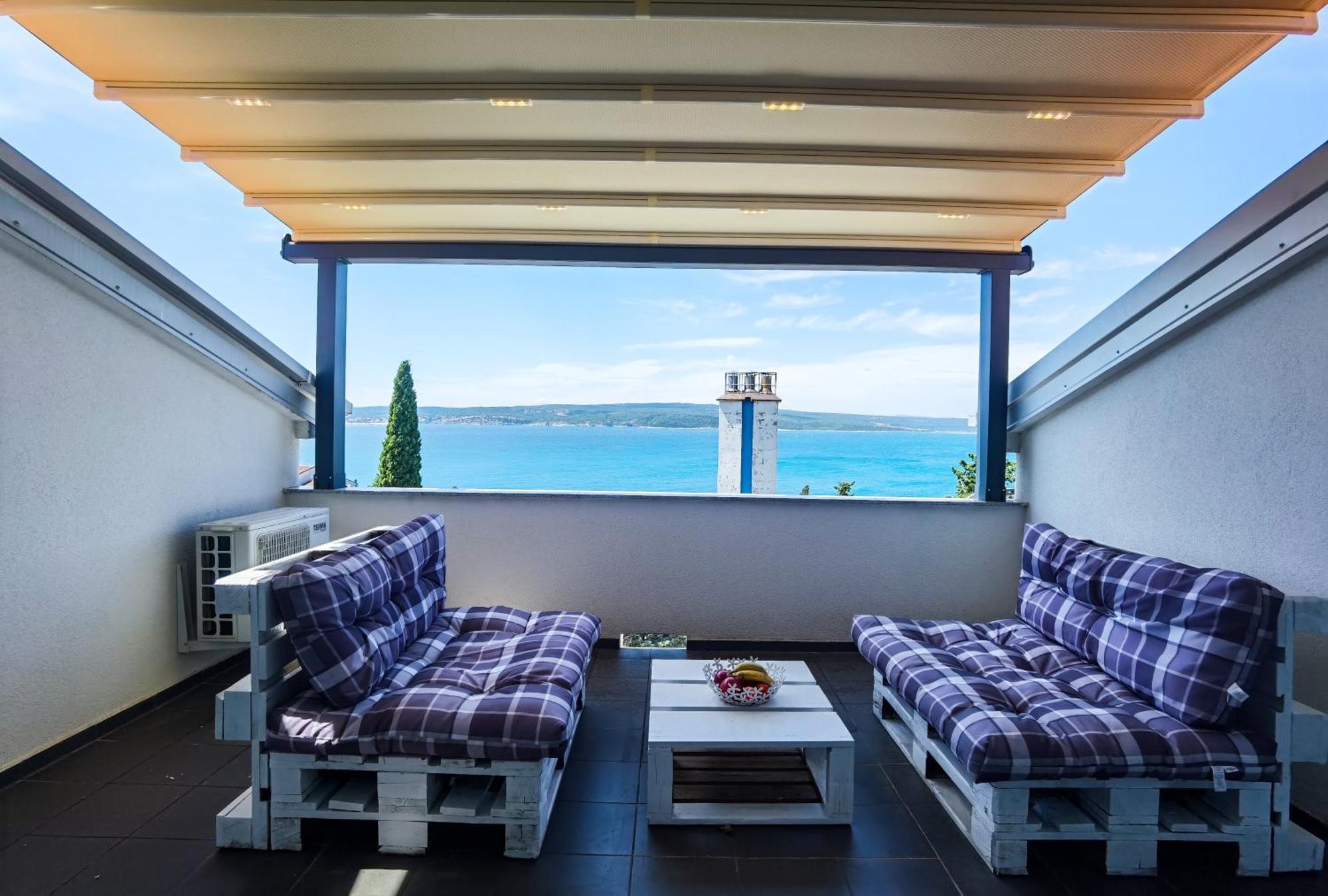 Apartment Lana Crikvenica Bagian luar foto