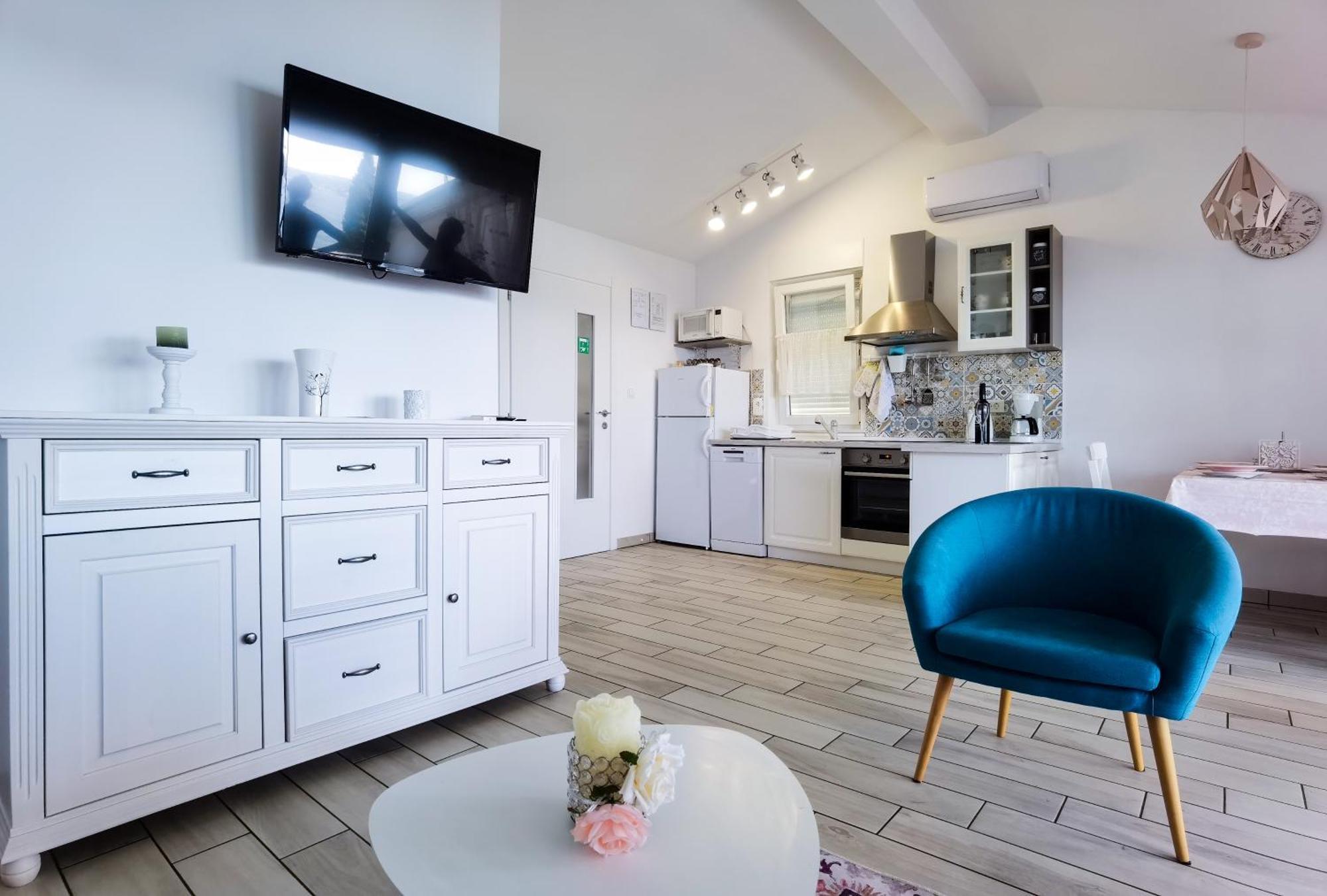 Apartment Lana Crikvenica Bagian luar foto