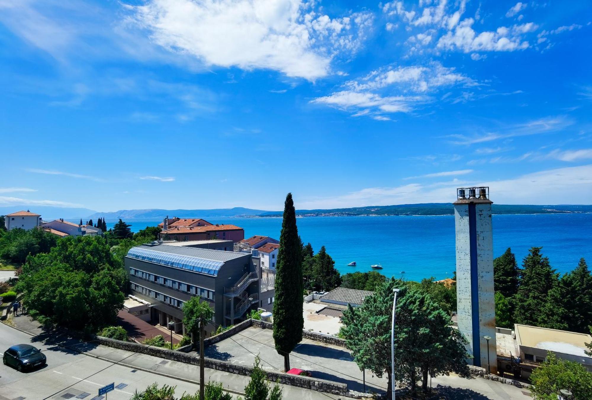 Apartment Lana Crikvenica Bagian luar foto