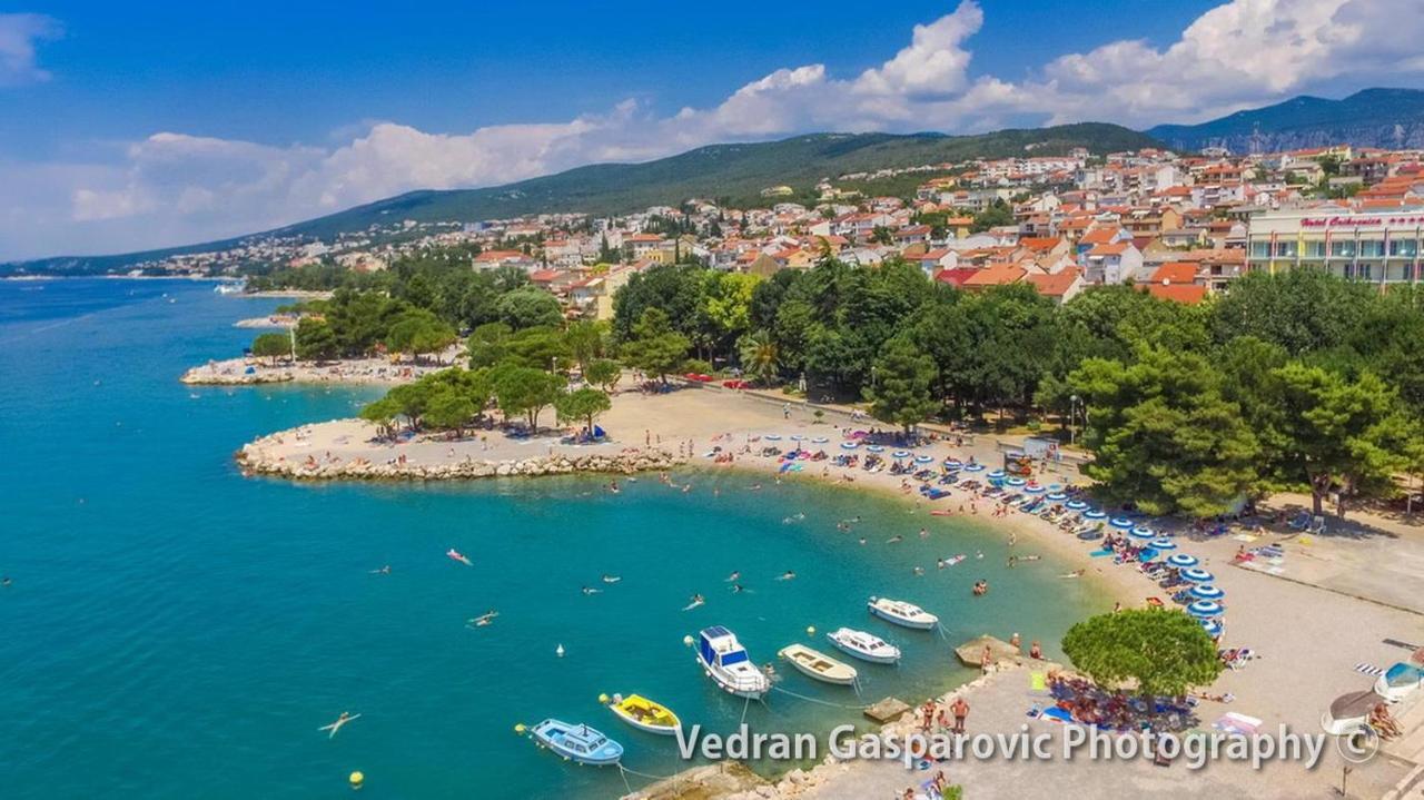 Apartment Lana Crikvenica Bagian luar foto